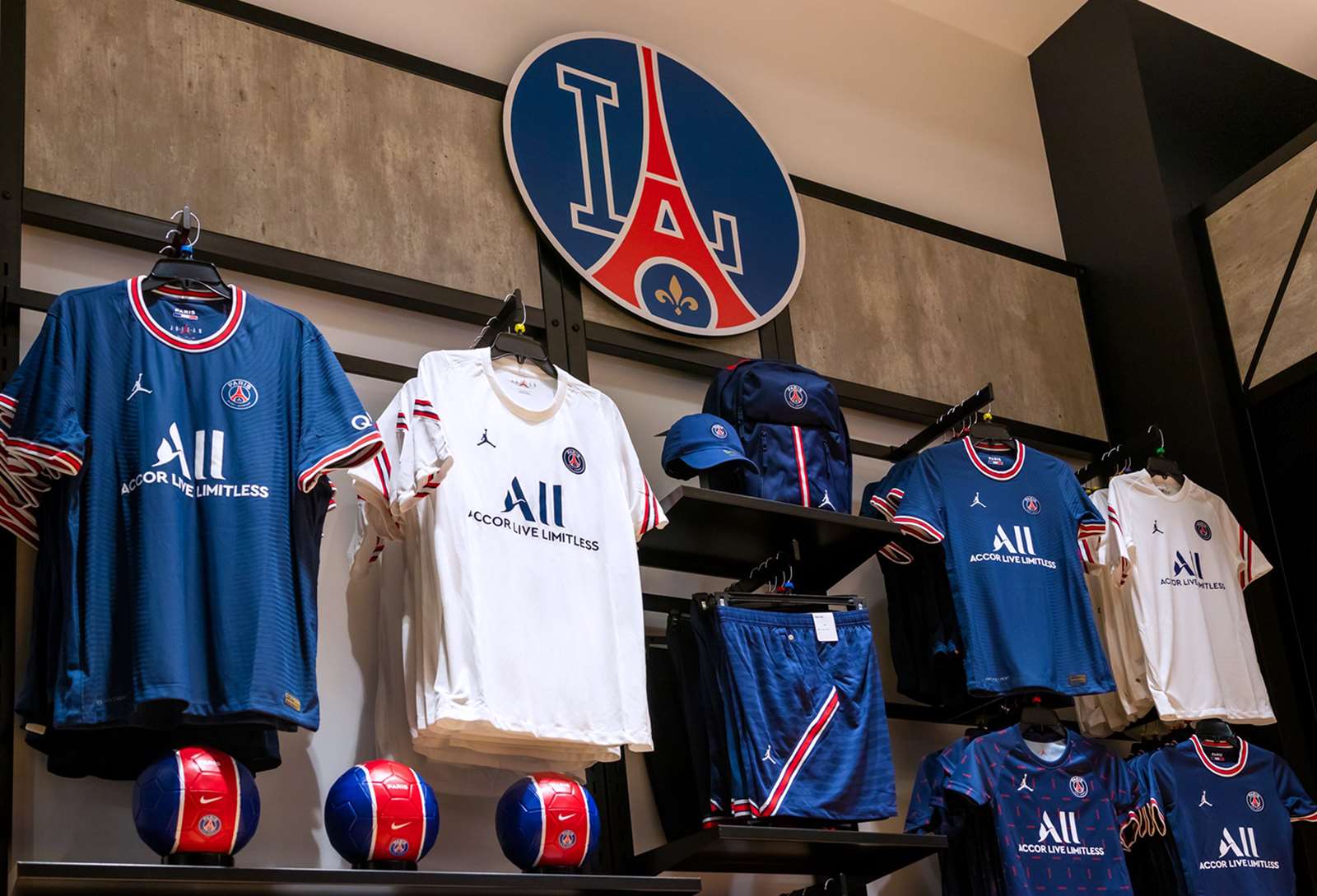 Paris SaintGermain & Fanatics reveal new Los Angeles store  Paris