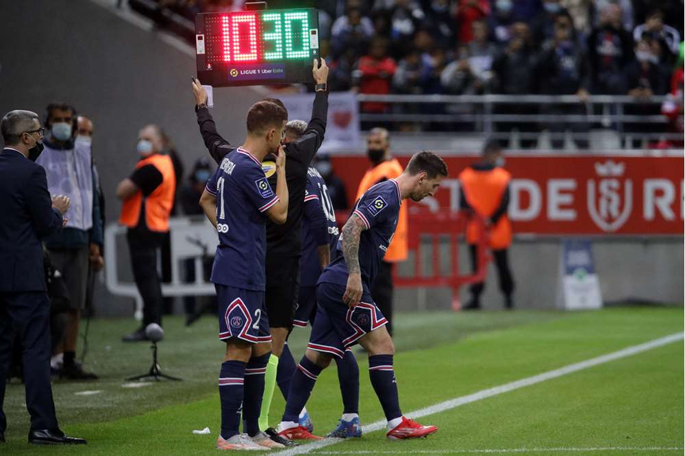 Messi first game psg