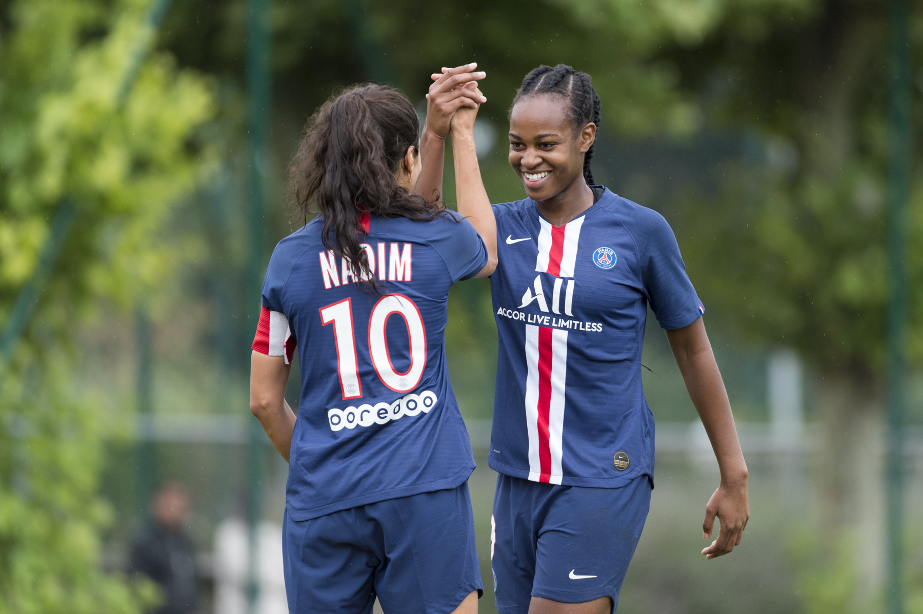 Women's team scores big friendly win  Paris SaintGermain